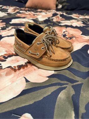 Sperry Tan Leather Lace-Up Boat Shoes